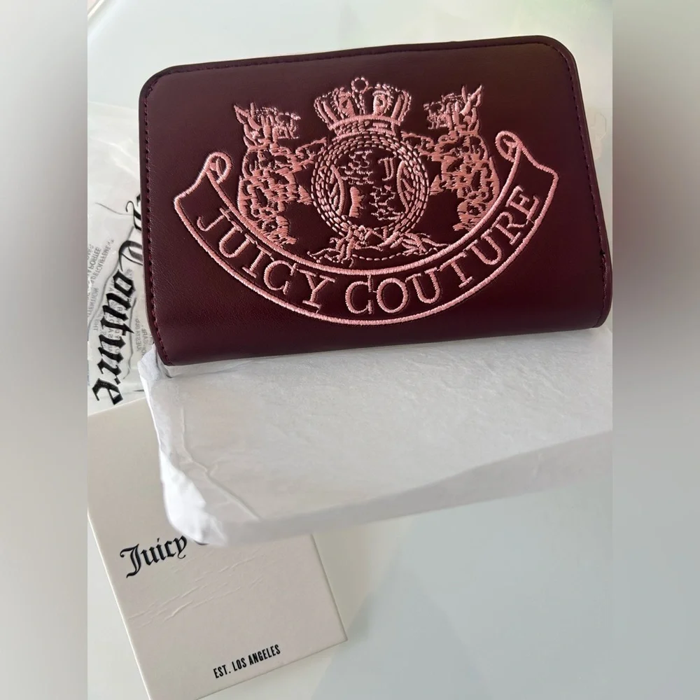 Burgundy pink Scottie Dog Bifold zipper faux leather Wallet